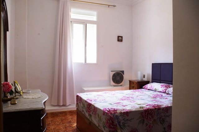 4 slaapkamer Villa te koop in Caleta de Vélez, Vélez-Málaga met zwembad - € 485.000 (Ref: 6794839)