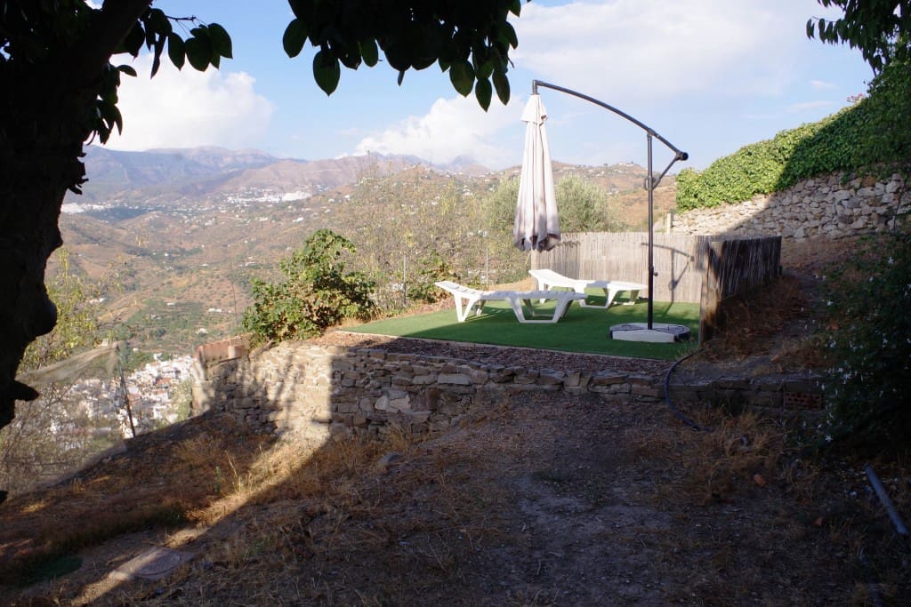 2 soveværelse Finca/Landehus til salg i Sayalonga - € 240.000 (Ref: 7213848)