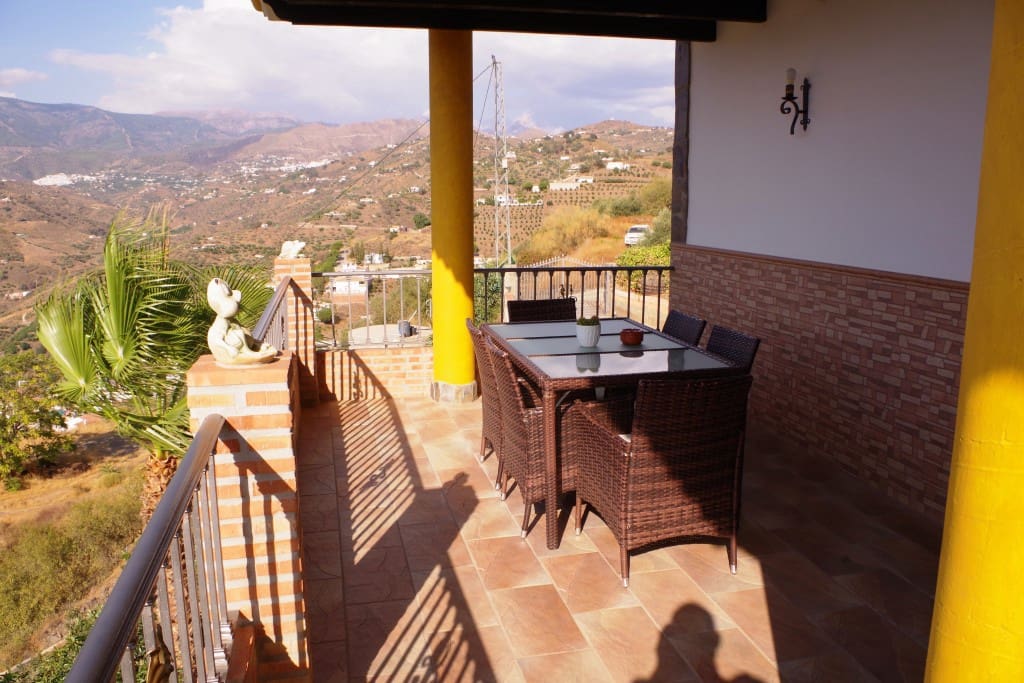 4 bedroom Finca/Country House for sale in Sayalonga with pool - € 570,000 (Ref: 7287922)