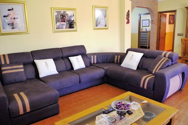 4 chambre Finca/Maison de Campagne à vendre à Sayalonga avec piscine - 570 000 € (Ref: 7287922)