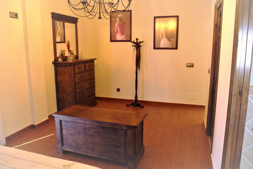 4 bedroom Finca/Country House for sale in Sayalonga with pool - € 570,000 (Ref: 7287922)