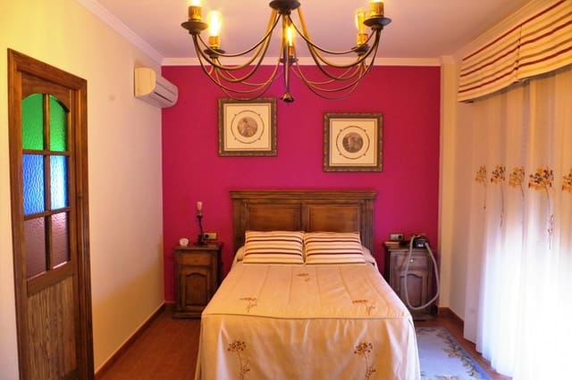 4 chambre Finca/Maison de Campagne à vendre à Sayalonga avec piscine - 570 000 € (Ref: 7287922)