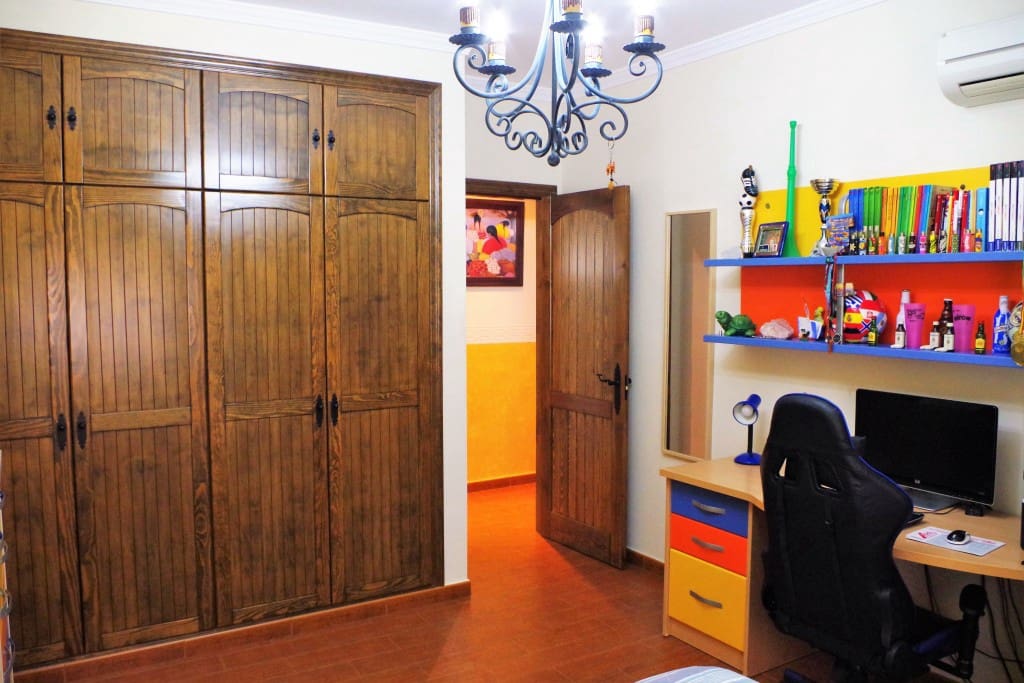 4 bedroom Finca/Country House for sale in Sayalonga with pool - € 570,000 (Ref: 7287922)