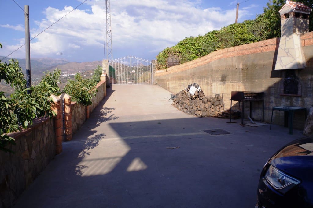 4 bedroom Finca/Country House for sale in Sayalonga with pool - € 570,000 (Ref: 7287922)