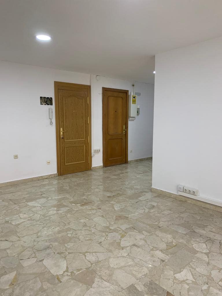 2 soveværelse Kontor til salg i Malaga by - € 330.000 (Ref: 7353114)