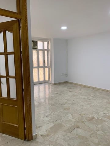 2 soveværelse Kontor til salg i Centro Historico, Málaga by - € 330.000 (Ref: 7353114)