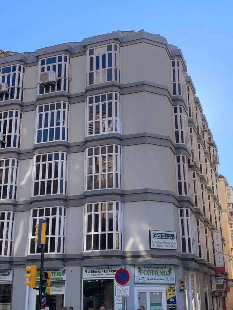 2 soveværelse Kontor til salg i Malaga by - € 330.000 (Ref: 7353114)
