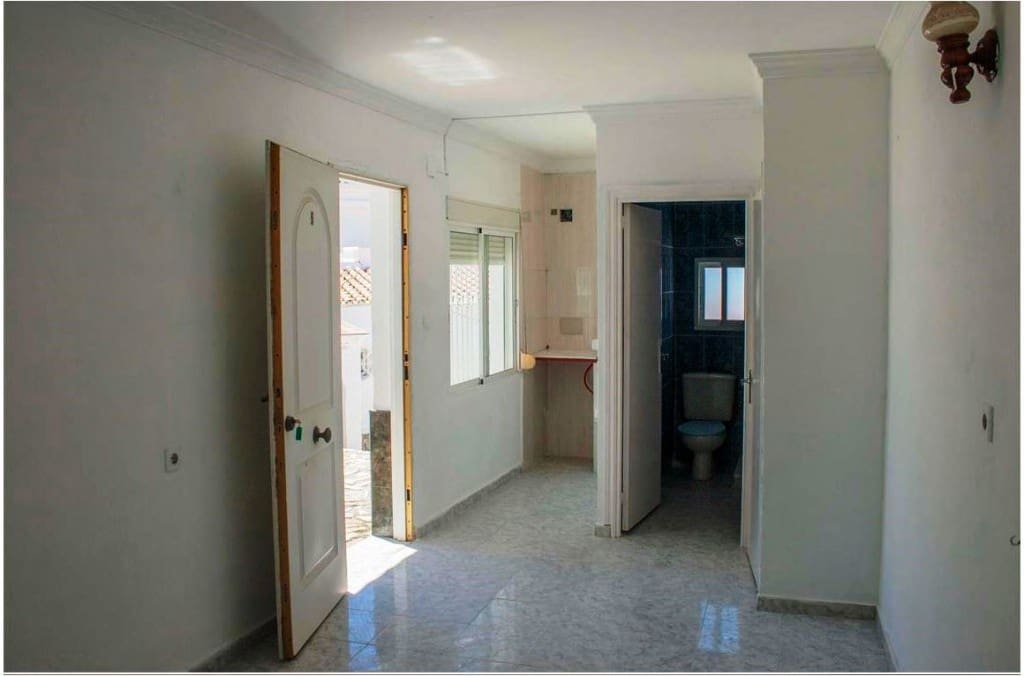 11 soveværelse Villa til salg i Caleta de Velez - € 585.000 (Ref: 7738567)