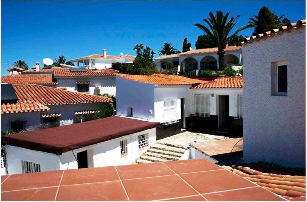 11 soveværelse Villa til salg i Caleta de Velez - € 585.000 (Ref: 7738567)