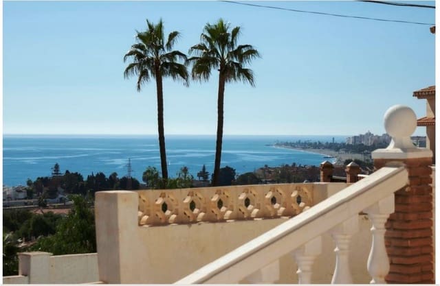 11 soveværelse Villa til salg i Caleta de Vélez, Vélez-Málaga - € 585.000 (Ref: 7738567)