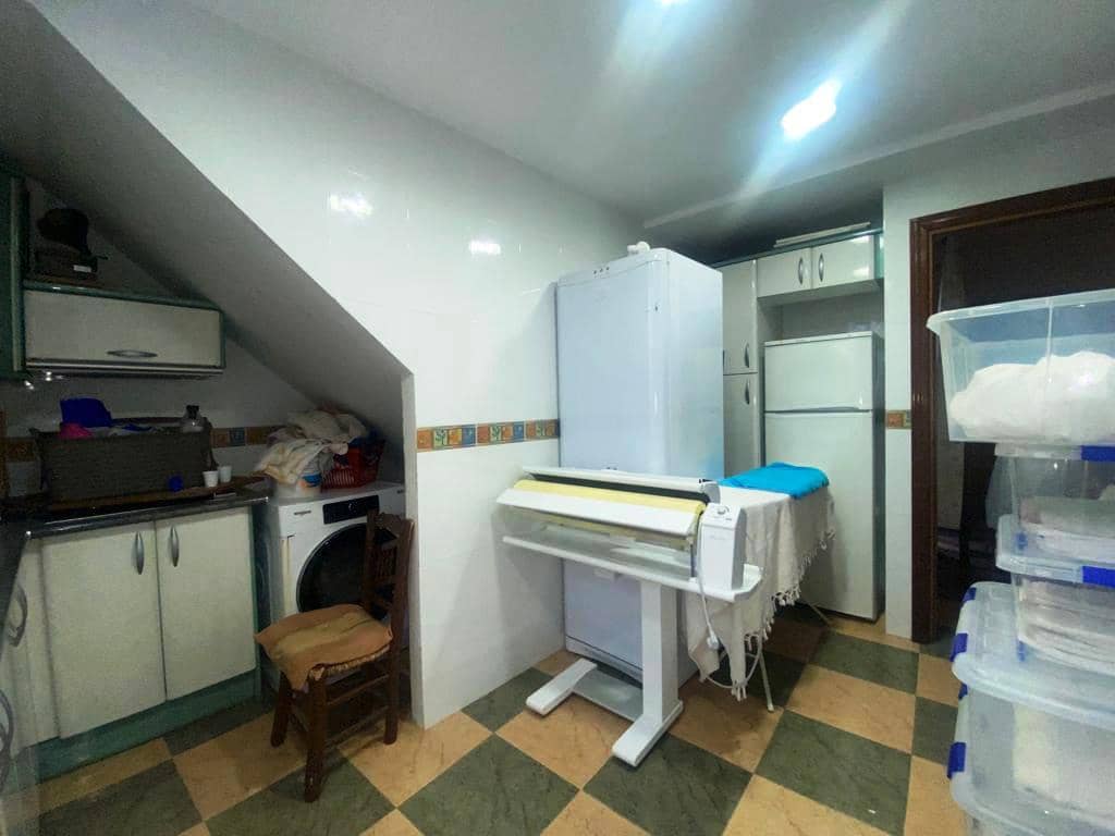 4 soveværelse Byhus til salg i Canillas de Albaida - € 168.000 (Ref: 7752209)