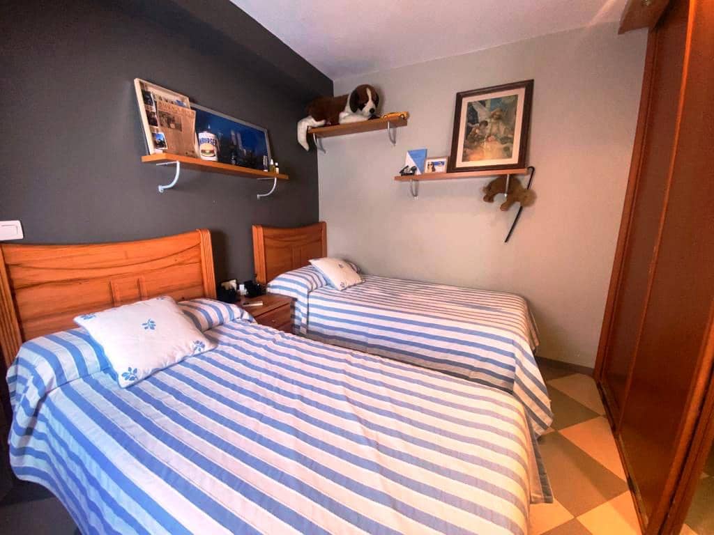 4 soveværelse Byhus til salg i Canillas de Albaida - € 168.000 (Ref: 7752209)