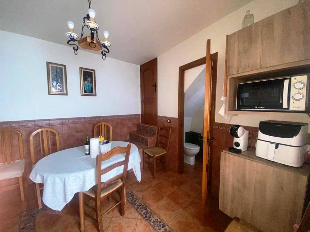 4 soveværelse Byhus til salg i Canillas de Albaida - € 168.000 (Ref: 7752209)