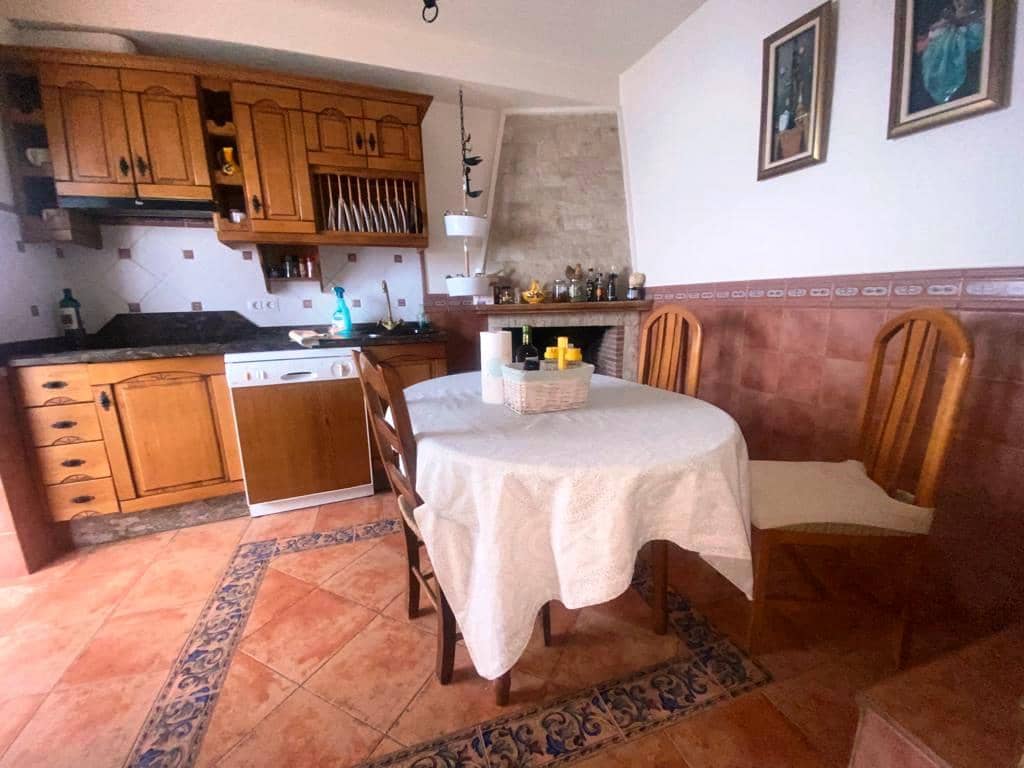 4 soveværelse Byhus til salg i Canillas de Albaida - € 168.000 (Ref: 7752209)