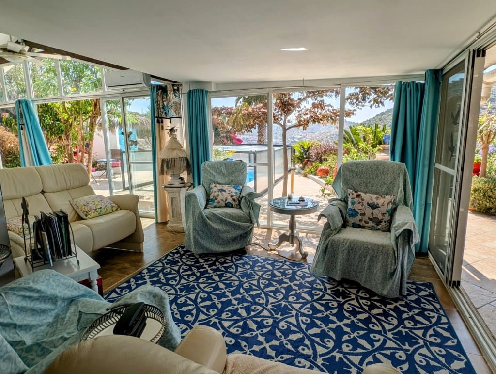 3 soveværelse Finca/Landehus til salg i Arenas med swimmingpool - € 439.000 (Ref: 7784894)