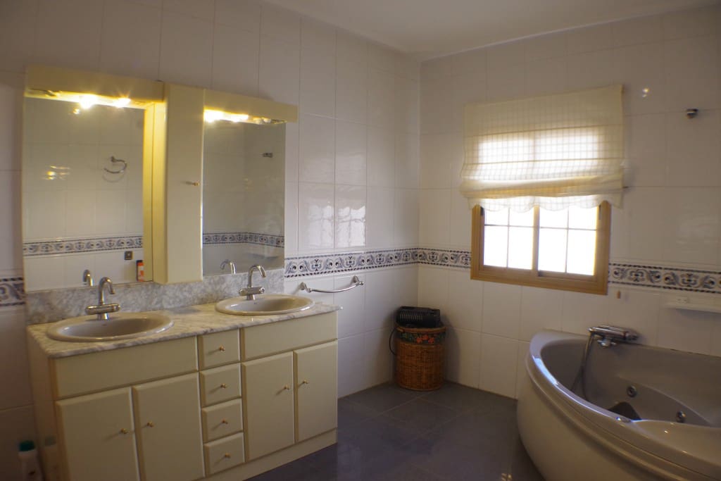 3 soverom Hus til salgs i Canillas de Aceituno - € 115 000 (Ref: 7976410)