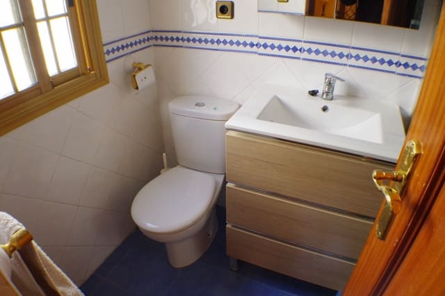 3 sovrum Hus till salu i Canillas de Aceituno - 115 000 € (Ref: 7976410)