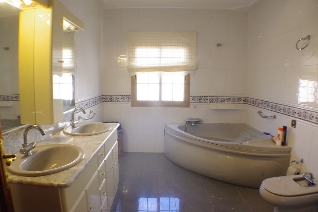 3 soverom Hus til salgs i Canillas de Aceituno - € 115 000 (Ref: 7976410)