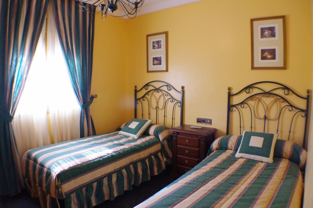 3 soverom Hus til salgs i Canillas de Aceituno - € 115 000 (Ref: 7976410)