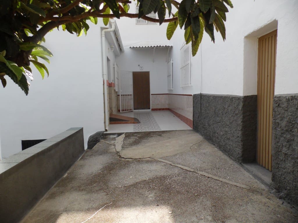 8 soveværelse Villa til salg i Los Romanes med swimmingpool - € 349.000 (Ref: 8103036)