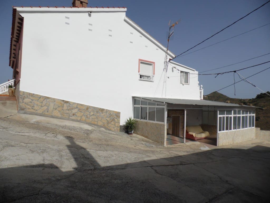 8 soveværelse Villa til salg i Los Romanes med swimmingpool - € 349.000 (Ref: 8103036)