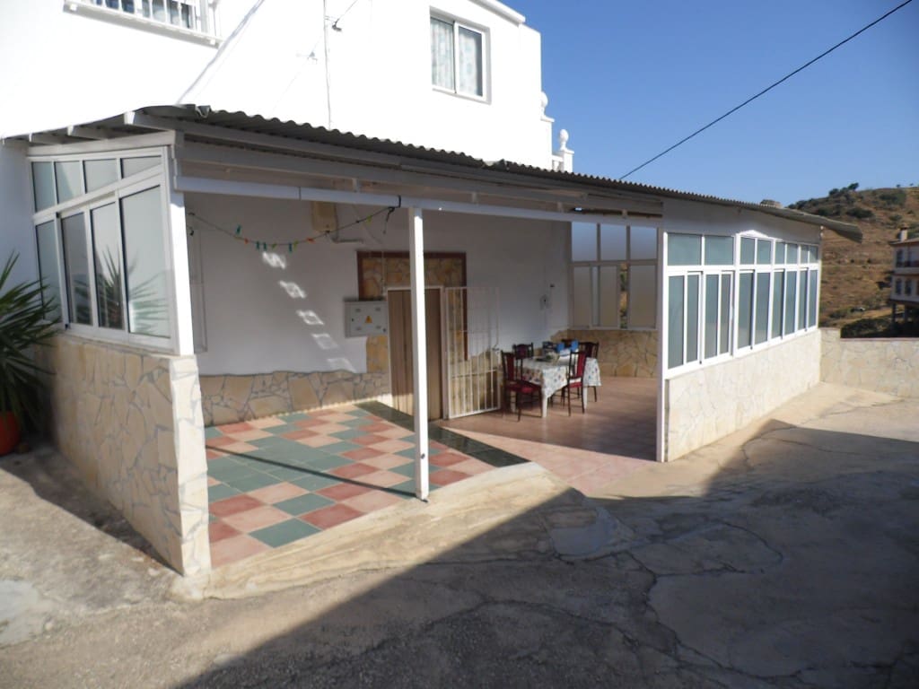 8 soveværelse Villa til salg i Los Romanes med swimmingpool - € 349.000 (Ref: 8103036)