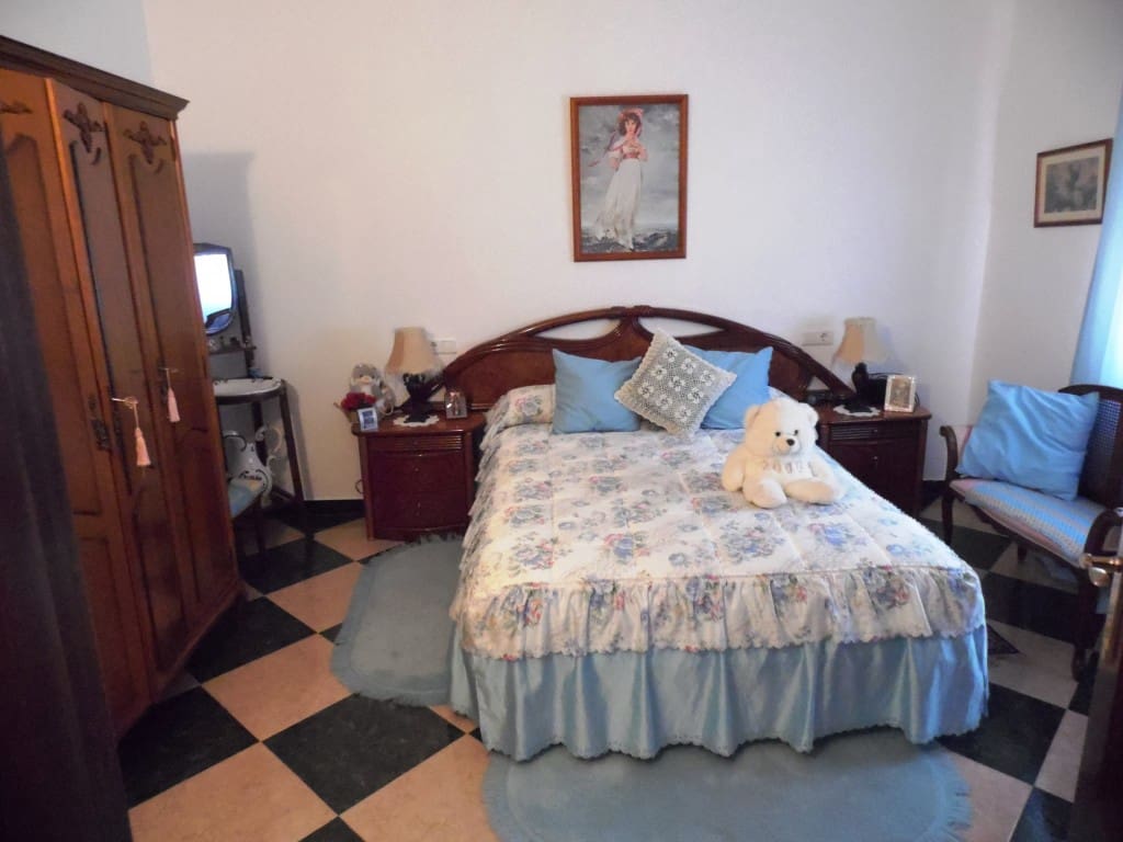 5 soveværelse Finca/Landehus til salg i Canillas de Aceituno med swimmingpool garage - € 360.000 (Ref: 8362250)