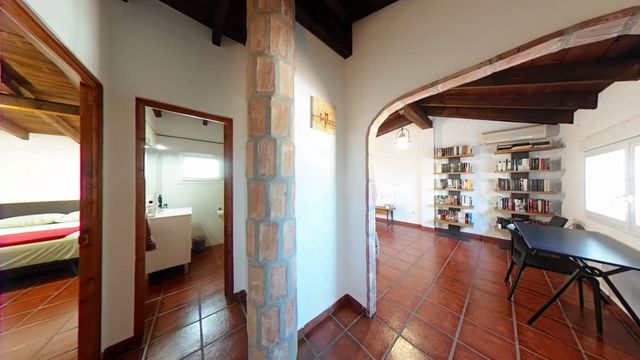 4 sypialnia Finka/Dom wiejski na sprzedaż w Almayate, Vélez-Málaga z garażem - 598 000 € (Ref: 8383020)