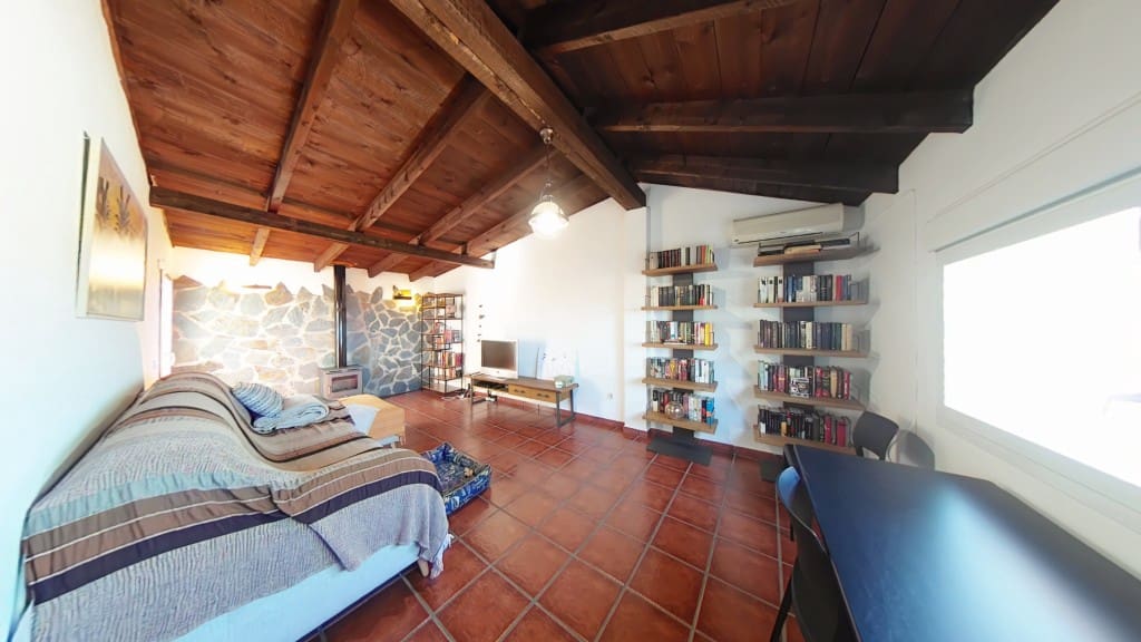 4 sypialnia Finka/Dom wiejski na sprzedaż w Almayate z garażem - 598 000 € (Ref: 8383020)