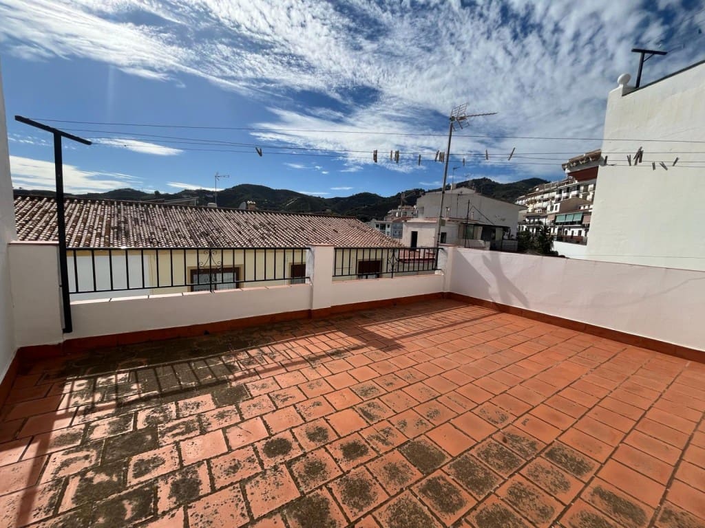 3 soverom Hus til salgs i Torrox - € 155 000 (Ref: 8430254)