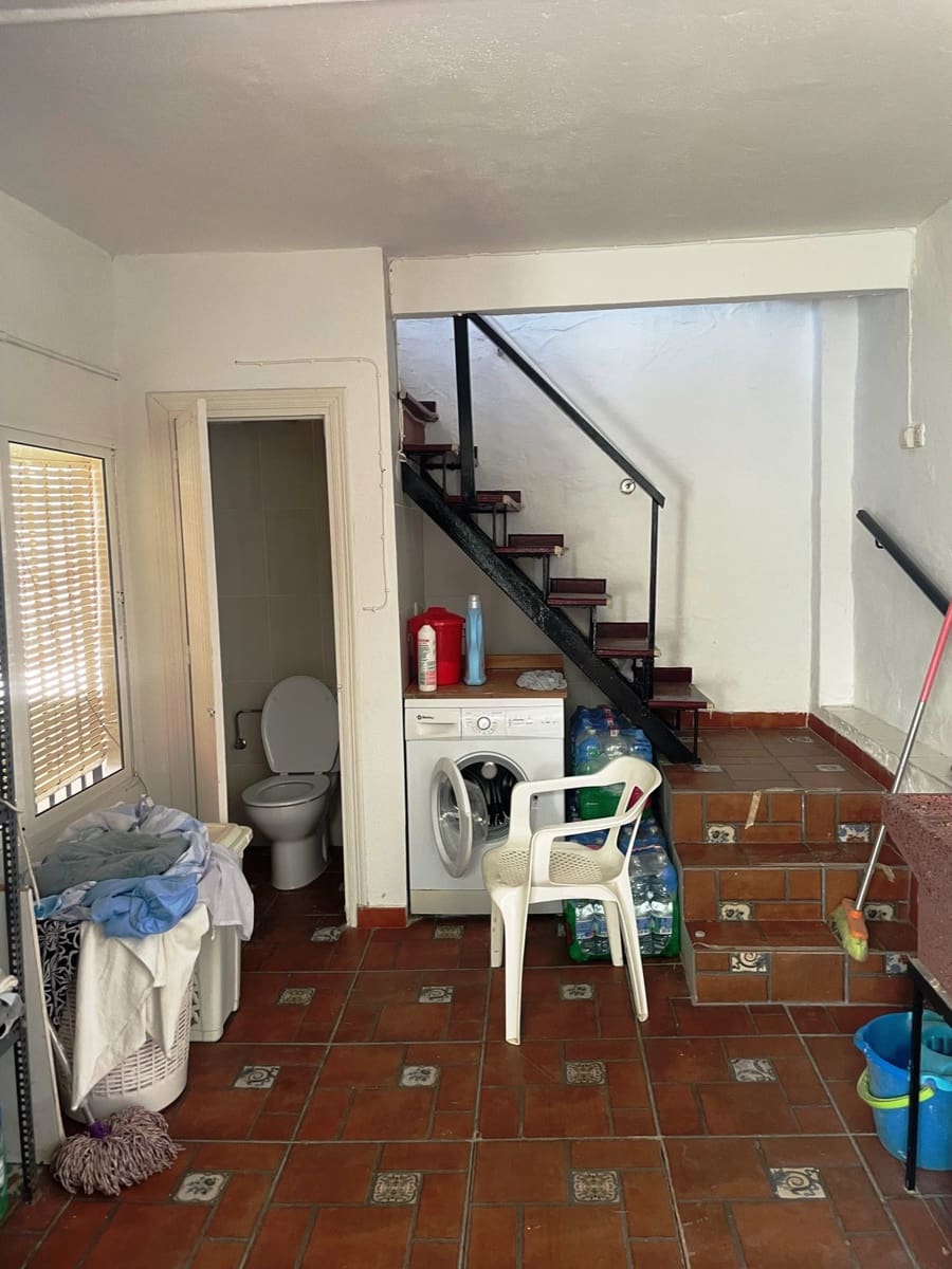 4 sypialnia Willa na sprzedaż w Velez-Malaga - 215 000 € (Ref: 8440276)