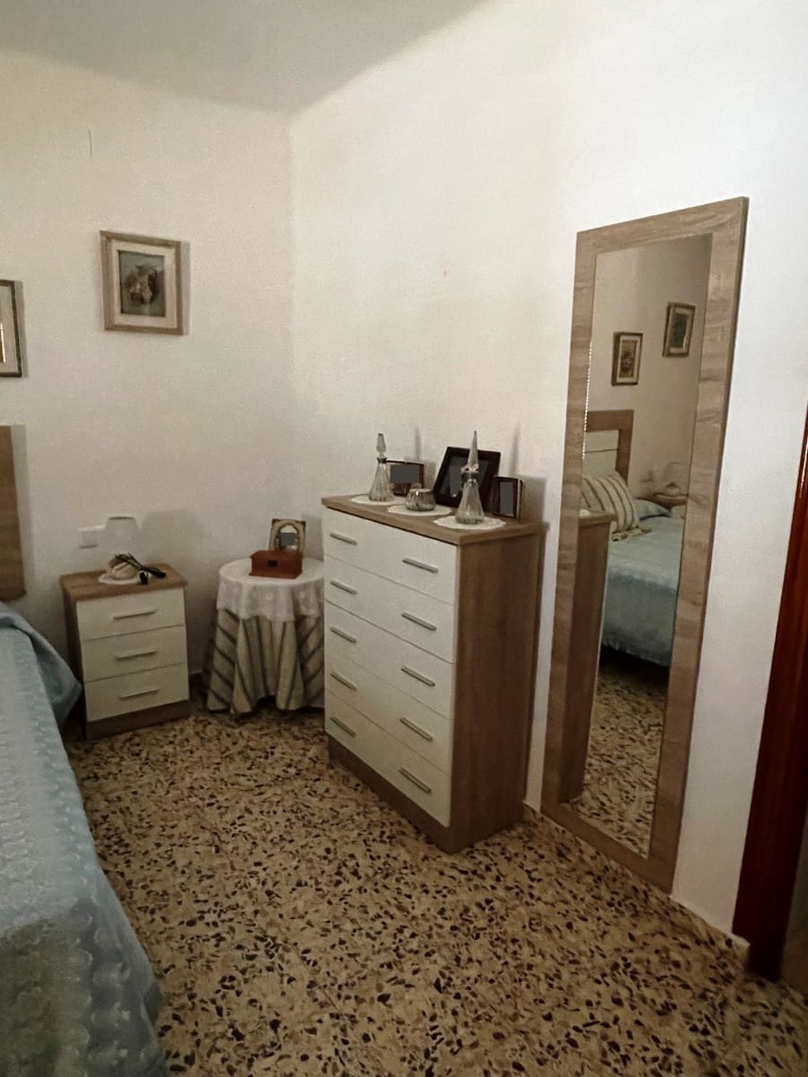 4 sypialnia Willa na sprzedaż w Velez-Malaga - 215 000 € (Ref: 8440276)