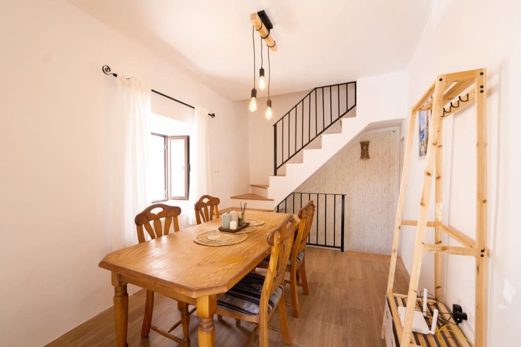 4 soveværelse Villa til salg i Competa - € 295.000 (Ref: 8469987)