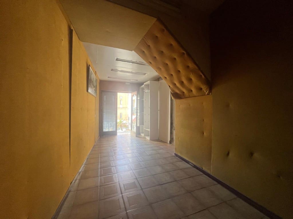 7 soveværelse Byhus til salg i Competa - € 210.000 (Ref: 8546784)