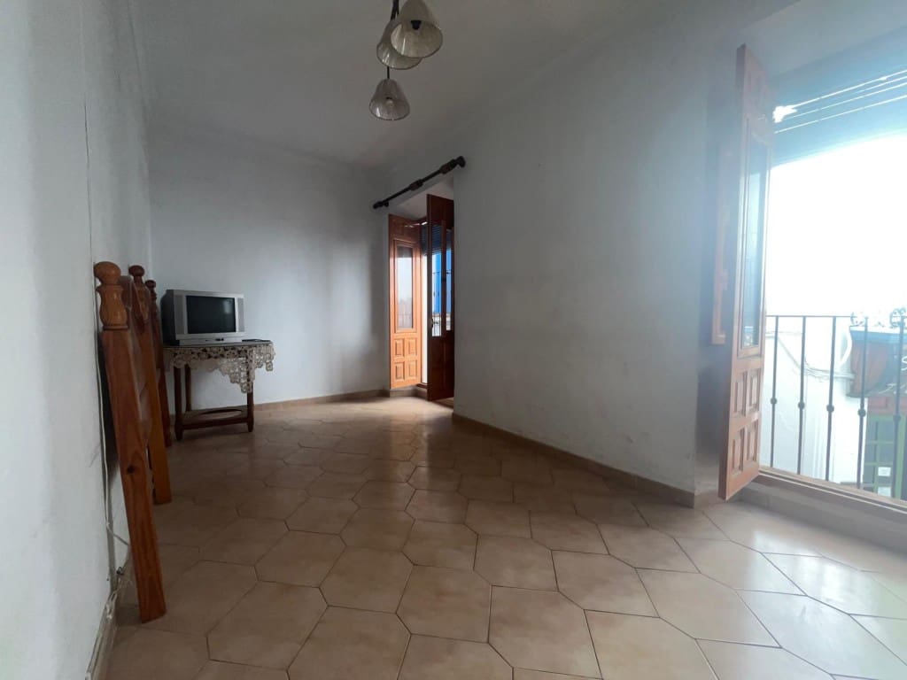 7 soveværelse Byhus til salg i Competa - € 210.000 (Ref: 8546784)