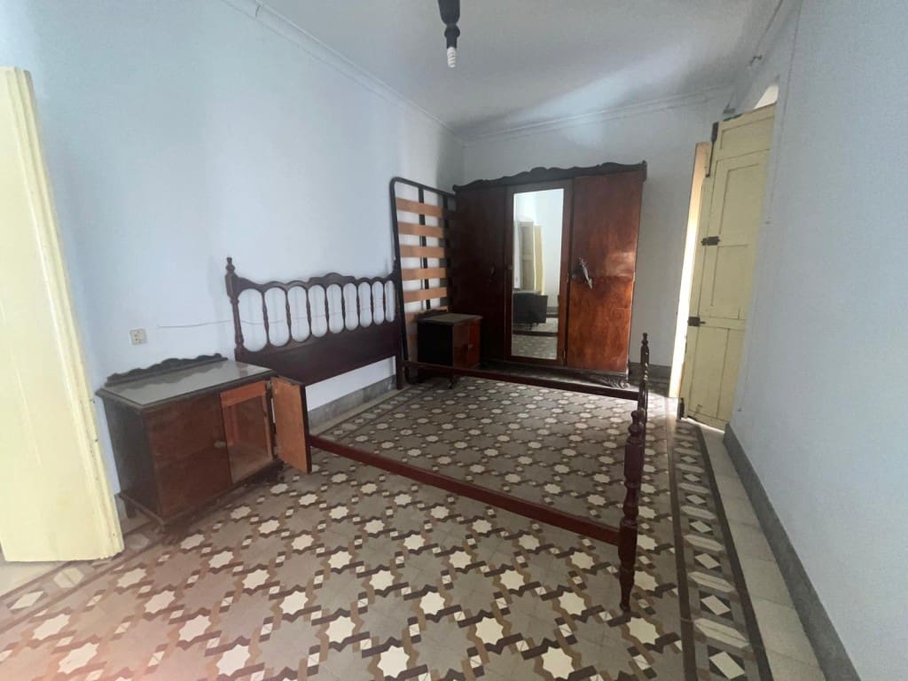 7 soveværelse Byhus til salg i Competa - € 210.000 (Ref: 8546784)