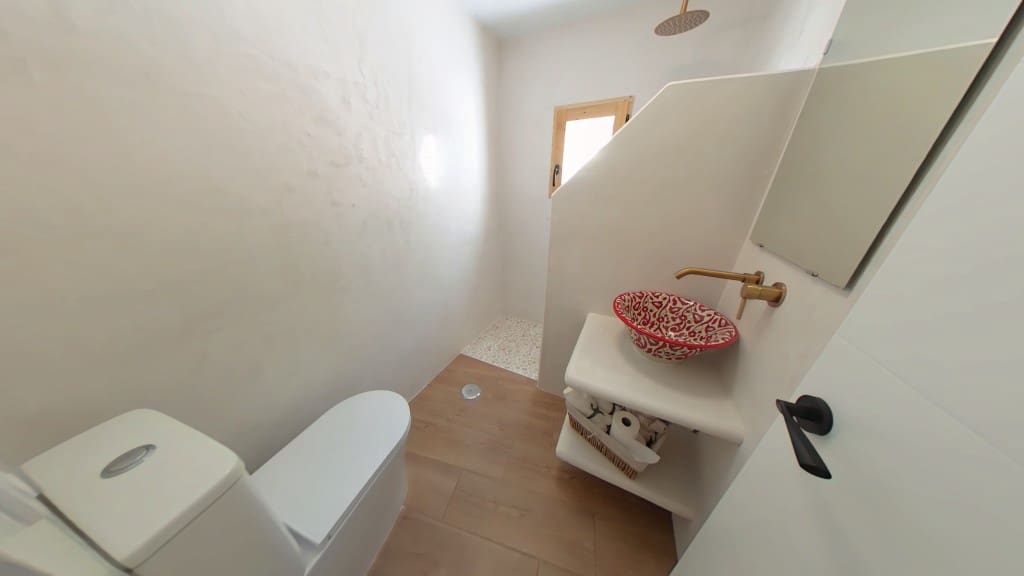 4 soveværelse Byhus til salg i Salares - € 170.000 (Ref: 8681979)