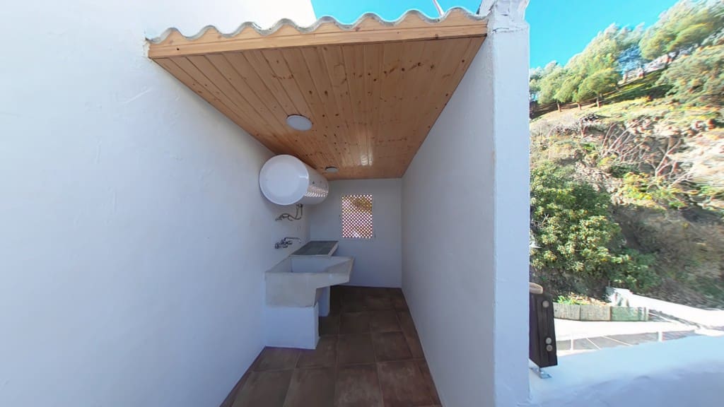 4 soveværelse Byhus til salg i Salares - € 170.000 (Ref: 8681979)