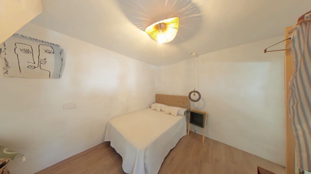 4 soveværelse Byhus til salg i Salares - € 170.000 (Ref: 8681979)