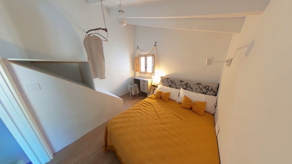 4 soveværelse Byhus til salg i Salares - € 170.000 (Ref: 8681979)