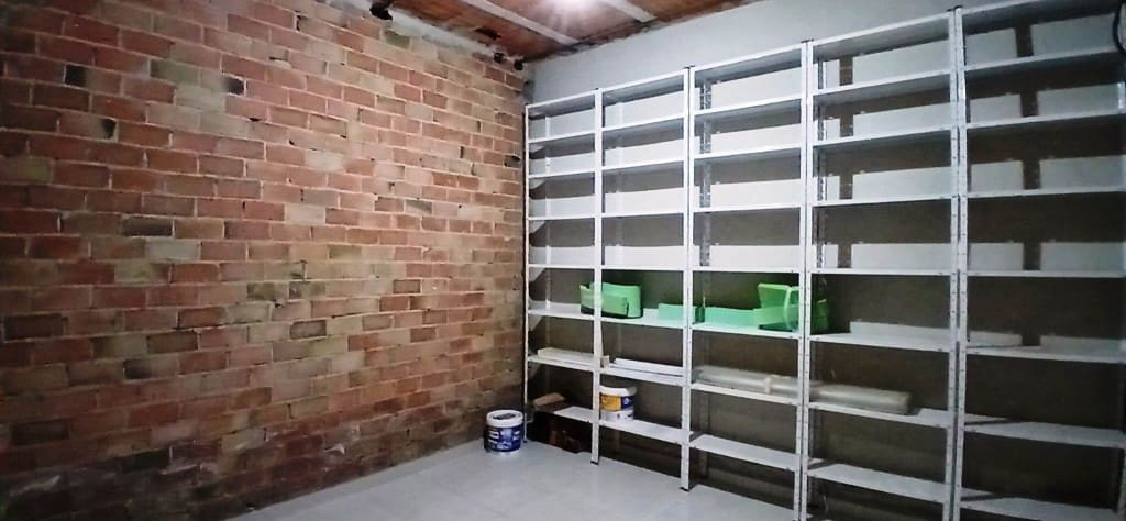 Commercial for sale in Nerja - € 110,000 (Ref: 8854489)