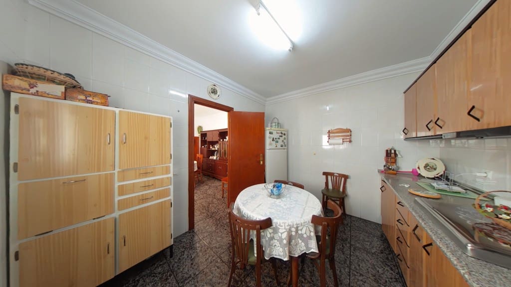 6 bedroom Townhouse for sale in Algarrobo - € 255,000 (Ref: 9016782)