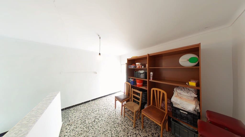 6 bedroom Townhouse for sale in Algarrobo - € 255,000 (Ref: 9016782)