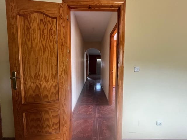 3 bedroom Villa for sale in Algarrobo with garage - € 265,000 (Ref: 9096011)