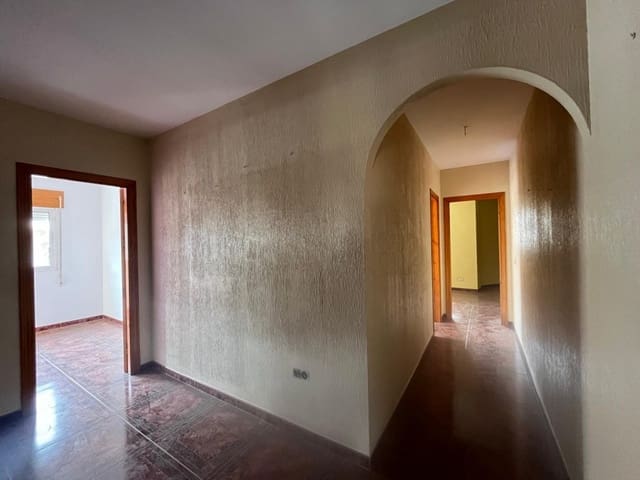 3 bedroom Villa for sale in Algarrobo with garage - € 265,000 (Ref: 9096011)