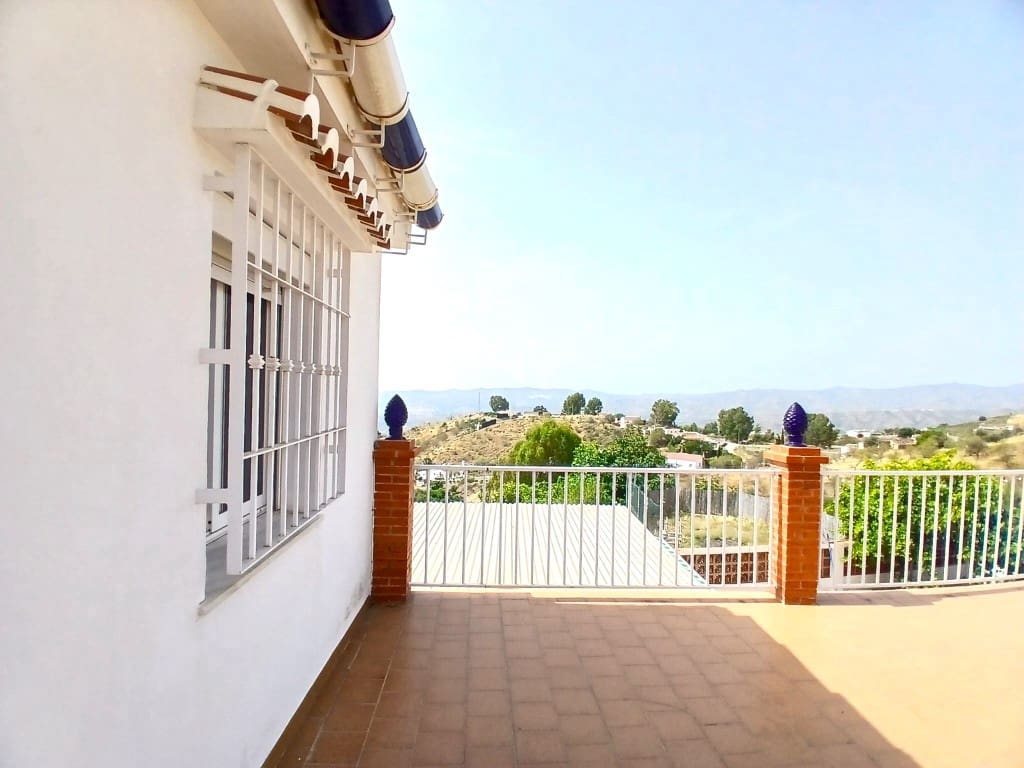 4 soveværelse Finca/Landehus til salg i Vinuela - € 344.600 (Ref: 9106358)