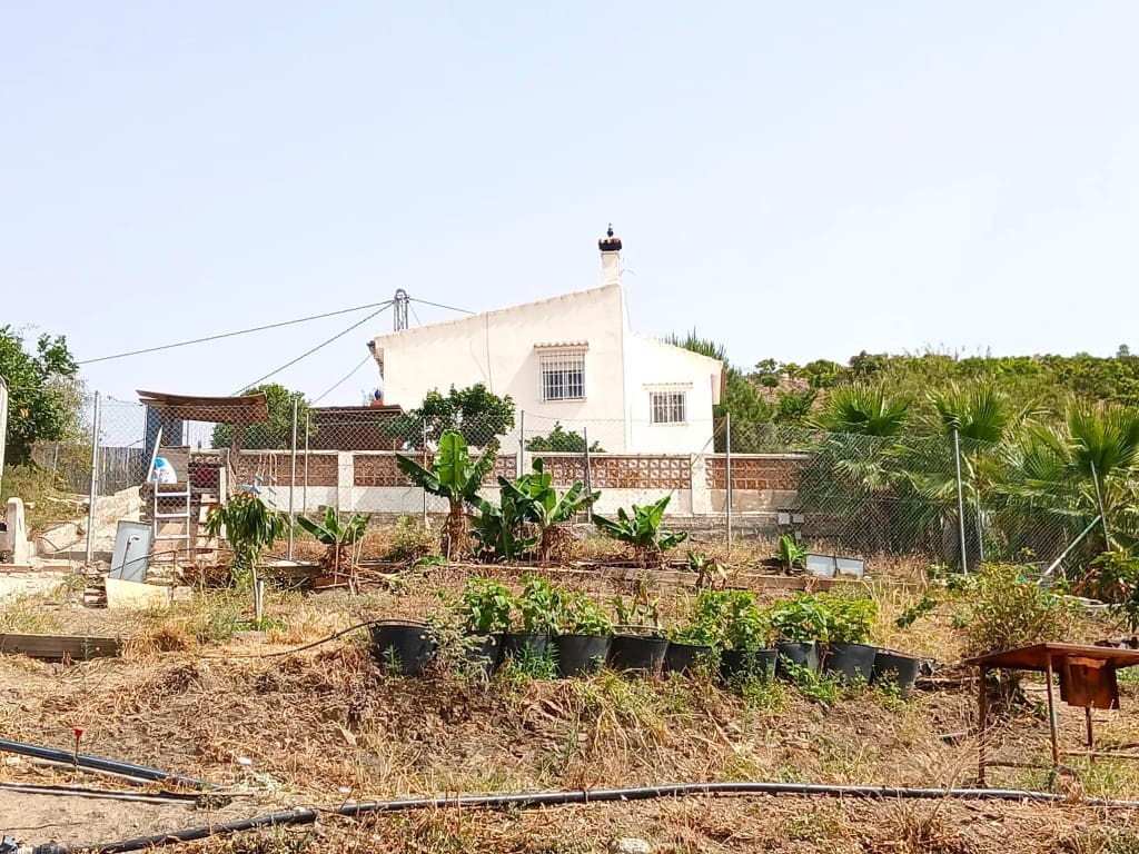 4 soveværelse Finca/Landehus til salg i Vinuela - € 339.000 (Ref: 9106358)