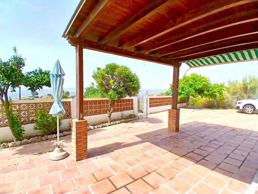 4 soveværelse Finca/Landehus til salg i Vinuela - € 344.600 (Ref: 9106358)