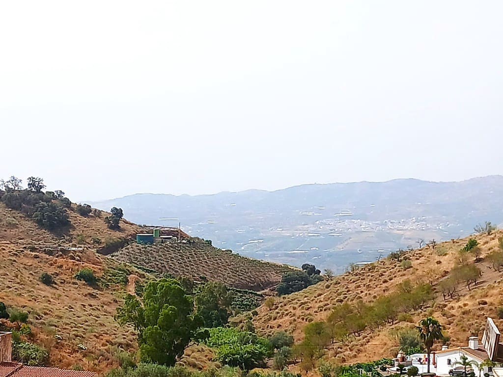 4 soveværelse Finca/Landehus til salg i Vinuela - € 339.000 (Ref: 9106358)