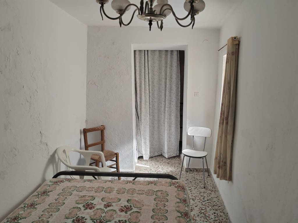 2 soveværelse Byhus til salg i Salares - € 66.000 (Ref: 9126641)